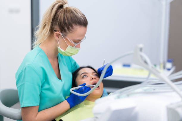 Best Urgent Tooth Repair  in Como, WI